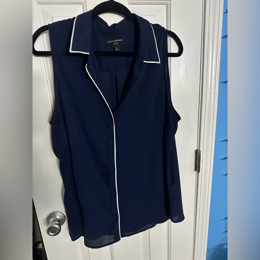 Blue with white edge Flowy blouse
